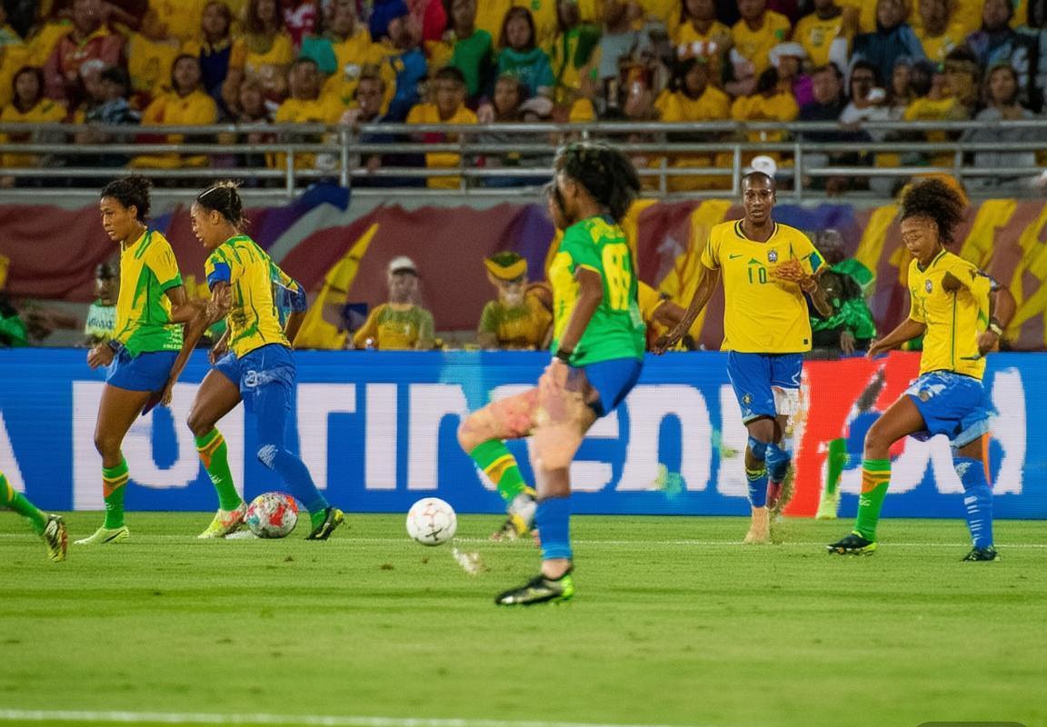 巴西女足VS牙买加女足：世界杯预选赛焦点对决精彩回顾(图1)