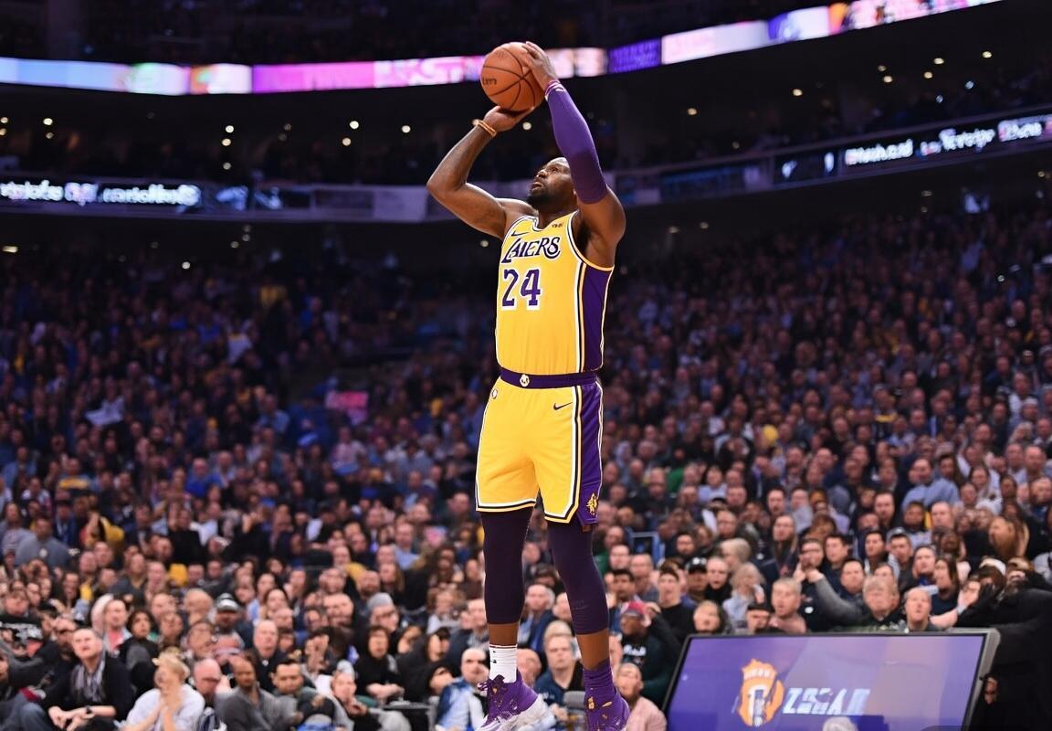 2018年NBA湖人vs爵士对决：精彩瞬间与战术对决回顾(图1)